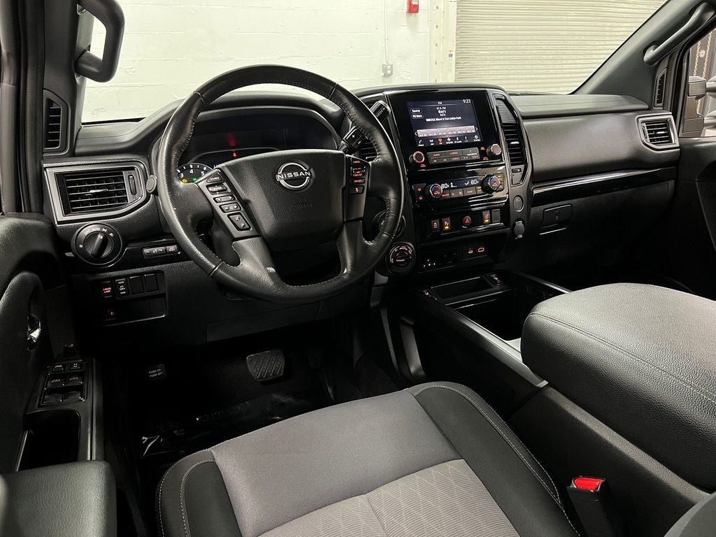 2024 Nissan Titan SV