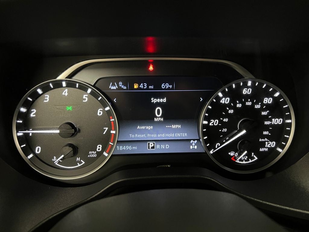 2024 Nissan Titan SV