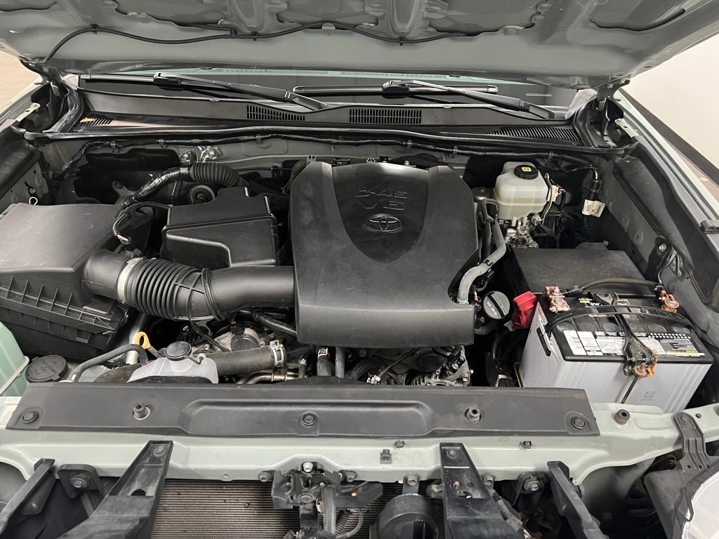 2022 Toyota Tacoma TRD Off-Road V6