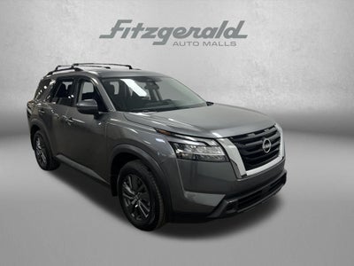 2022 Nissan Pathfinder SV