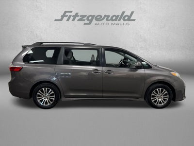 2019 Toyota Sienna XLE 8 Passenger