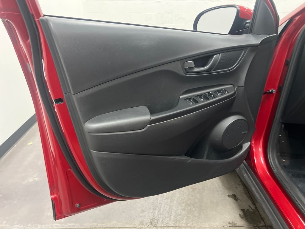 2020 Hyundai Kona SEL Plus