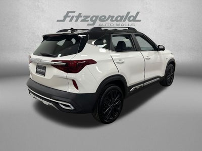 2022 Kia Seltos Nightfall