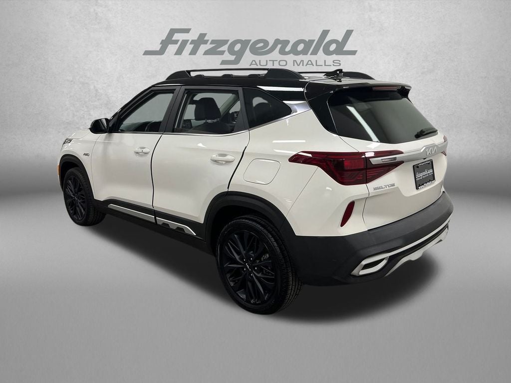 2022 Kia Seltos Nightfall