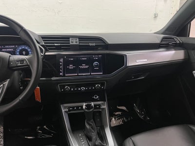 2023 Audi Q3 Premium quattro
