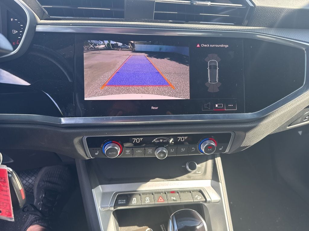 2023 Audi Q3 Premium quattro